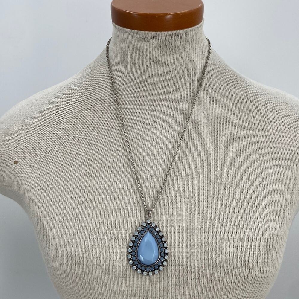 Blue tear drop pendant necklace
